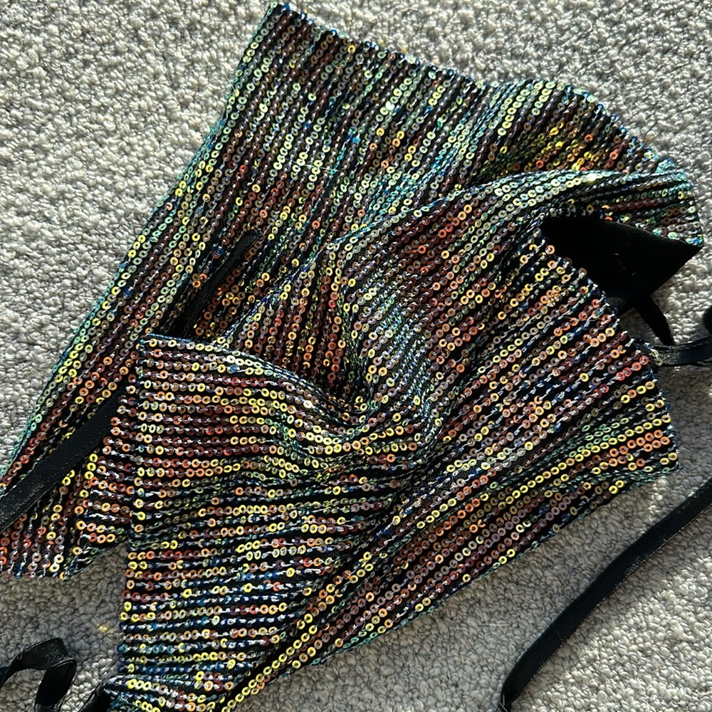 Backless sequin top - Picture 3 of 5